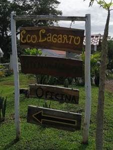 Playa lagarto sign