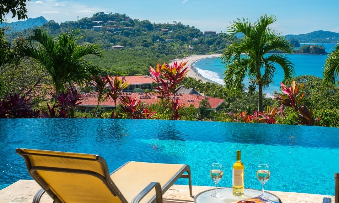 pros & cons of buying property in Costa Rica