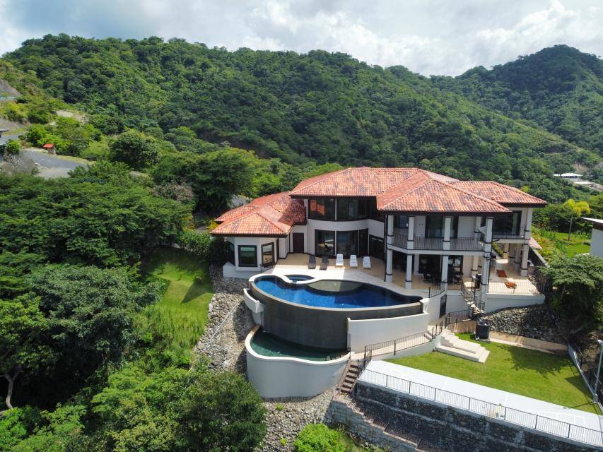 Casa Armonia luxury ocean-view home in Costa Rica
