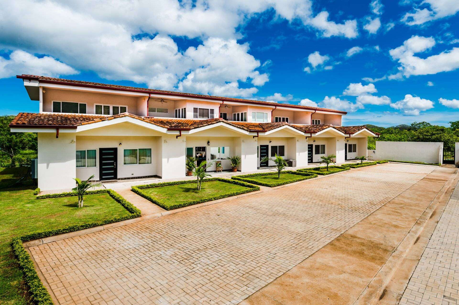 Jacarandas Condominiums Tamarindo real estate investment