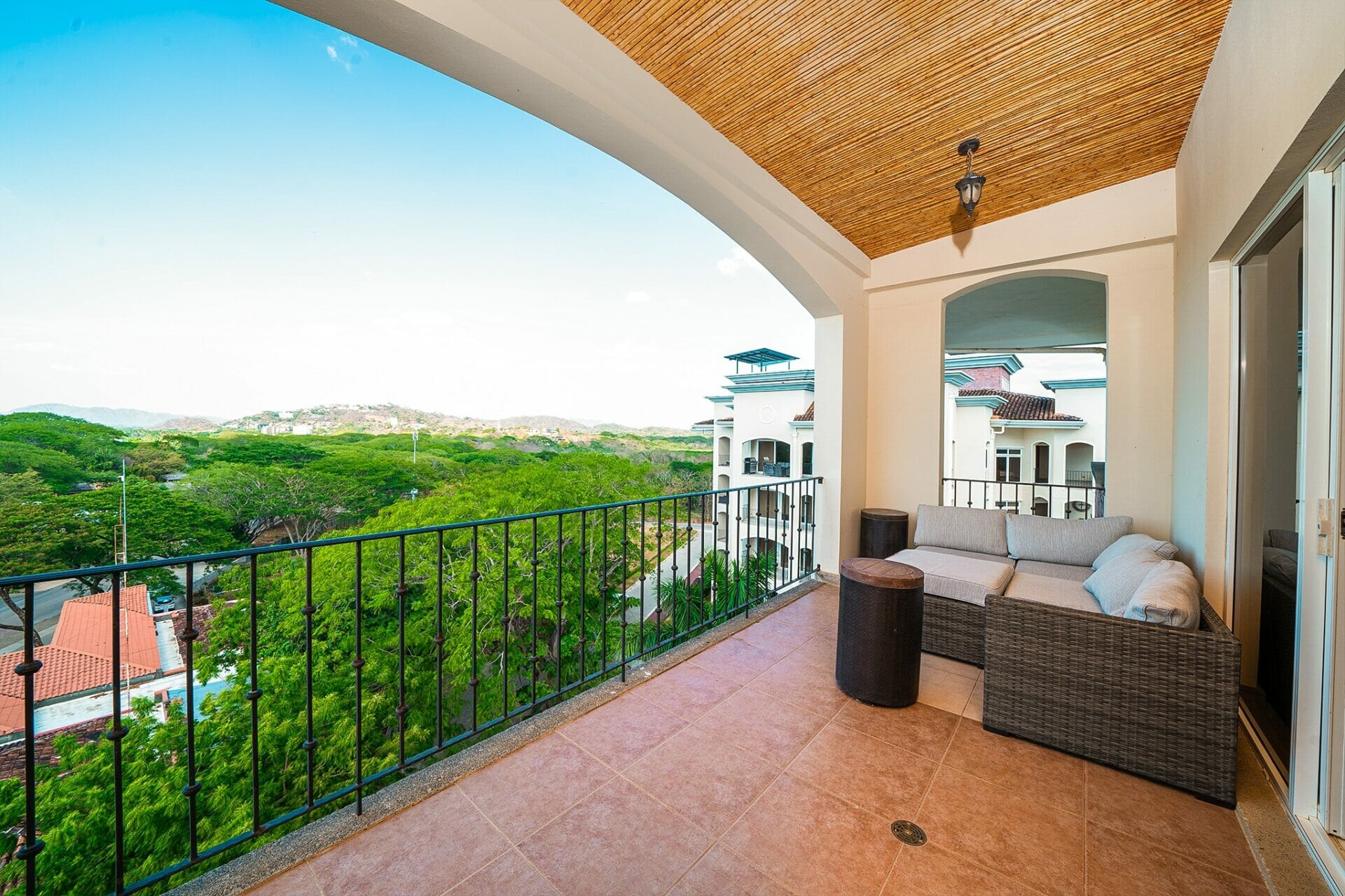 Beautiful Ocean-View Penthouse in Tamarindo / Langosta!